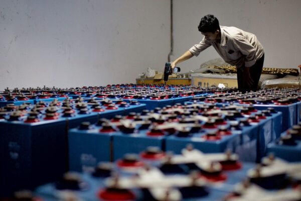 Thicker electrodes boost battery energy density by up to 15%